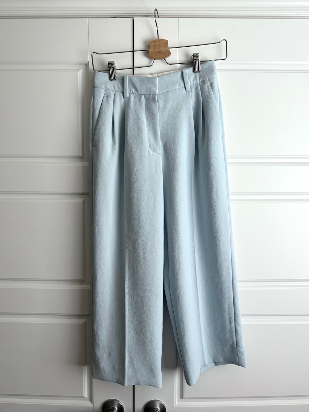 NWOT Aritzia Wilfred Effortless Cropped Pant